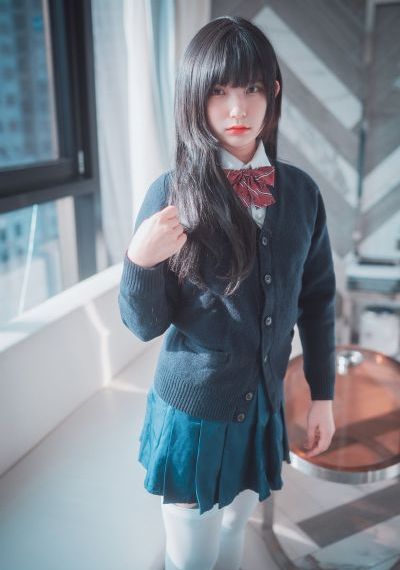 大胸秘书
