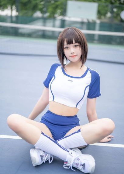 被套上自动挤奶器