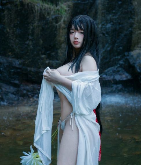 姐姐的朋友来家里做客免费观看