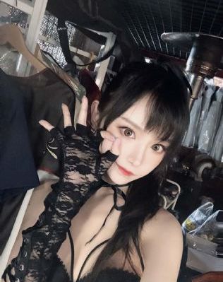 蓝色吸引力