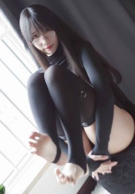 浴室里强摁做开腿呻吟拼免费视频